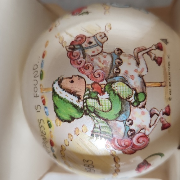 Betsey Clark 1983 Keepsake glass ornament for Hallmark - Picture 5 of 9